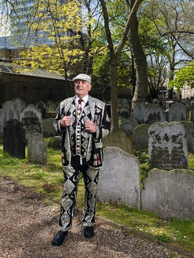 John Walters, Pearly King of Finsbury, Bunhill Fields