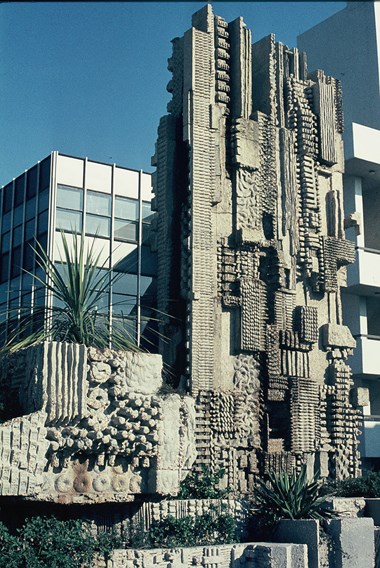 Sand-blasted concrete sculpture 