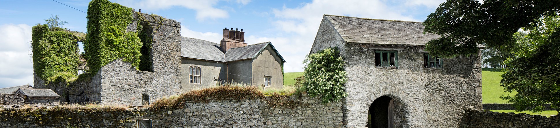 Close-up picture of Burneside Hall and its attached ruined tower